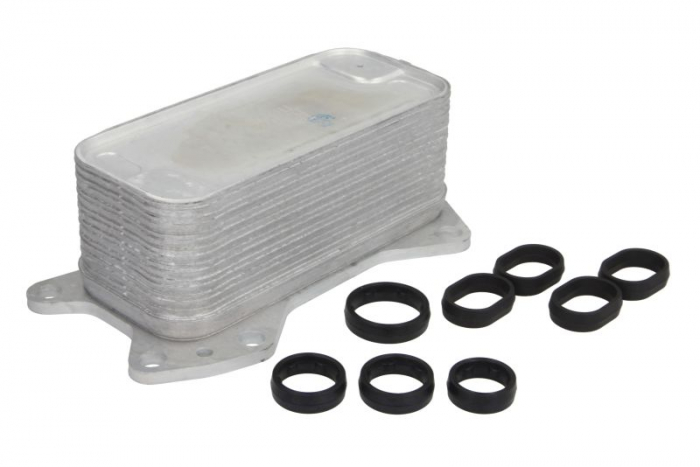 Radiator ulei potrivit CHRYSLER 300C, TOWN  COUNTRY, VOYAGER V; DODGE CHARGER, JOURNEY; JEEP CHEROKEE, GRAND CHEROKEE IV, WRANGLER III 3.0D-6.4 09.10-