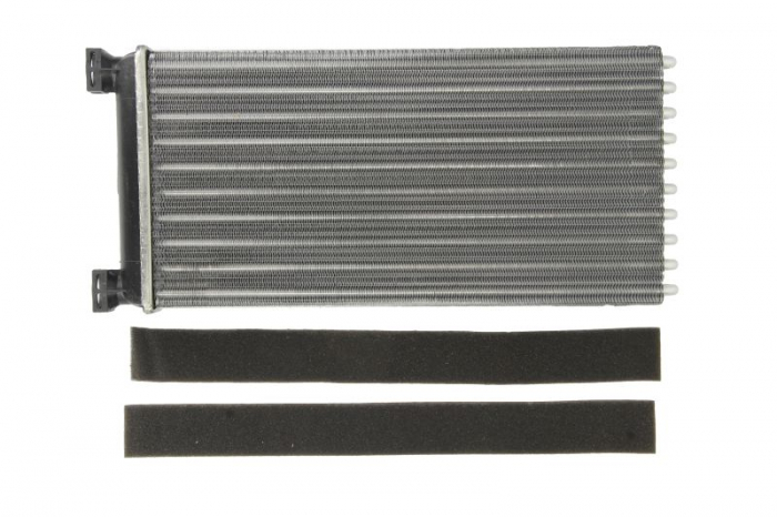 Schimbator caldura incalzire habitaclu potrivit DAF 65 CF, 75 CF, 85 CF, CF, CF 65, CF 75, CF 85, XF 105, XF 106, XF 95; MAN E2000, TGA, TGL I, TGM I, TGS I, TGX I CE136C-XF355M dupa 1998 (370x188x42m [2]