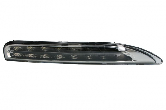 Semnalizator fata Dreapta (transparent, LED) potrivit PORSCHE CAYENNE 3.0D-4.8 06.10- 06.10-09.17