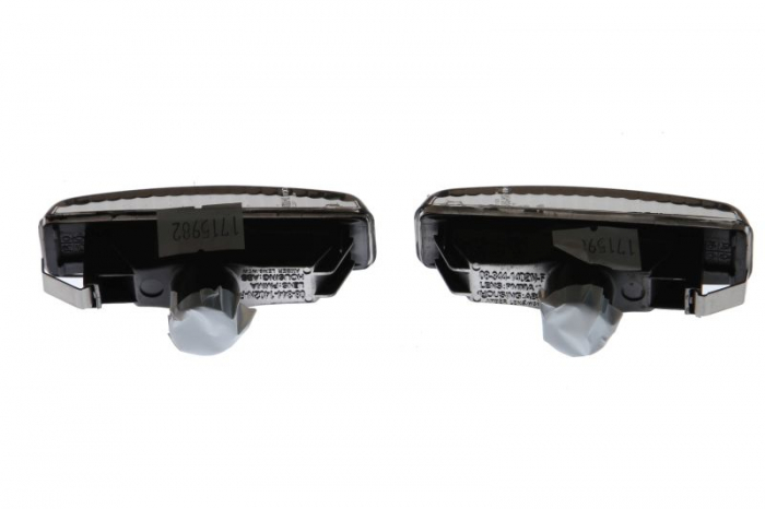 Semnalizator lateral stanga/dreapta (fumuriu) BMW Seria 5 1995-2000 [2]
