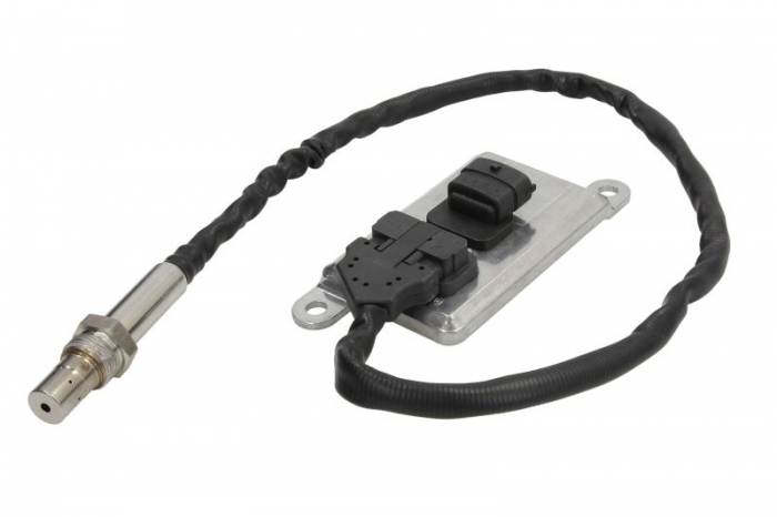 Senzor NOx (dupa convertor catalitic) potrivit RVI; VOLVO potrivit RVI C, D, K, T; VOLVO FM, FM II, FMX, FMX II D11A-330-DXi13520 09.05-