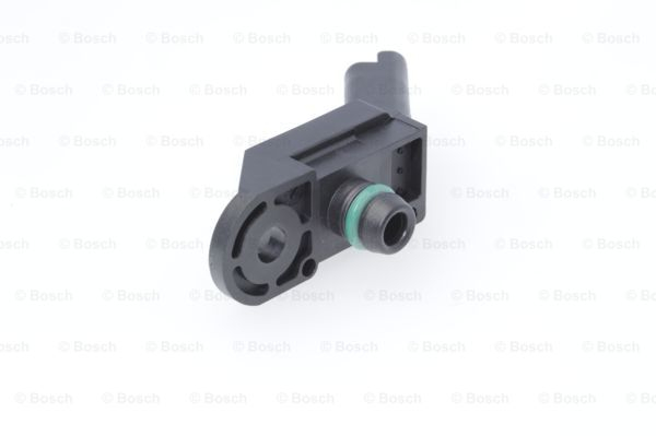 Senzor presiune galerie admisie (3 pini) CITROEN C4, C4 GRAND PICASSO I, C4 I, C4 PICASSO I, C5 III, DS3, DS4; MINI (R56), (R57), CLUBMAN (R55); PEUGEOT 207, 3008, 308, 308 I, 5008, RCZ 1.6 dupa 2006 [3]