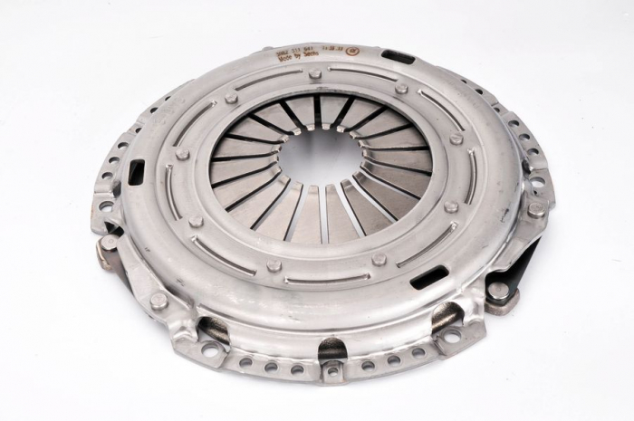 Set ambreiaj (240mm) AUDI A3, TT; FORD GALAXY; SEAT ALHAMBRA, LEON, TOLEDO II; SKODA OCTAVIA I; VW BORA, GOLF IV BEETLE, SHARAN 1.8-3.2 intre 1998-2010 [2]