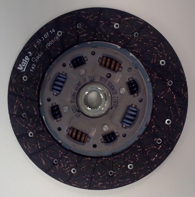 Set ambreiaj cu rulment (240mm) AUDI A4, A6; SEAT EXEO, EXEO ST; SKODA SUPERB I; VW PASSAT 2.0D intre 2003-2013 [8]