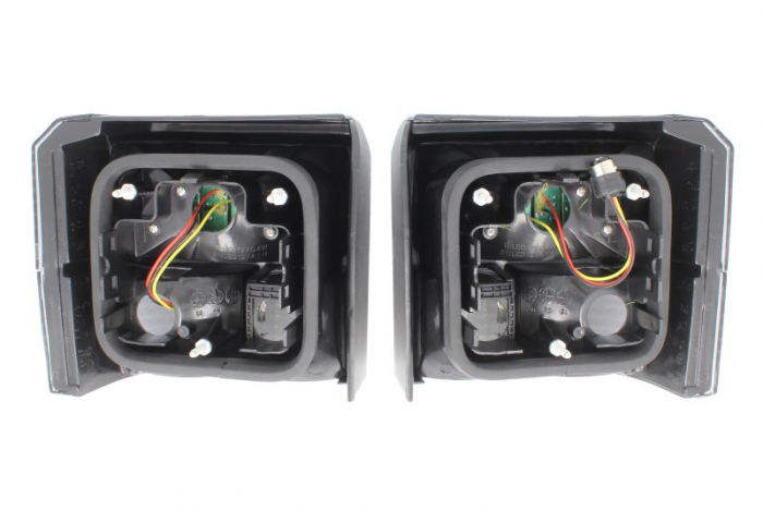 Set stop tripla lampa spate (Semnalizator fumuriu, culoare sticla fumuriu) VW TRANSPORTER BUS/PLATFORMA/SASIU 1995-2003 [2]