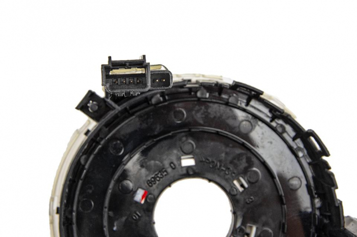 Spirala airbag AUDI A4 B6, B7 intre 2000-2008, A6 C6 intre 2004-2011, A6 ALLROAD intre 2006-2011, A8 intre 2002-2010, Q7 dupa 2006, SEAT EXEO dupa 2008 [8]