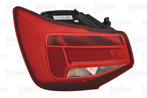 Stop lampa spate stanga potrivit audi q2 1.0-2.0d dupa 2016