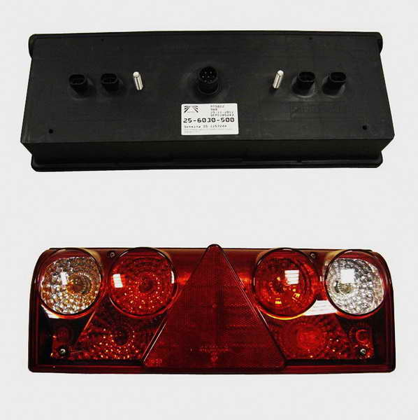 Stop spate dreapta EUROPOINT II (24V, reflector triunghiular, conector: 4x SuperSeal 2PIN AMP 7PIN Bayonet, LED lumini pozitie) potrivit SCHMITZ