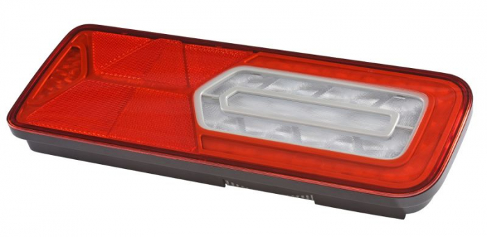 Stop spate dreapta LC12T (LED, 24V, cu intermitent, cu far ceata, lumina de marsarier, cu stop, lumina de parcare, reflector triunghiular) potrivit SCHMITZ