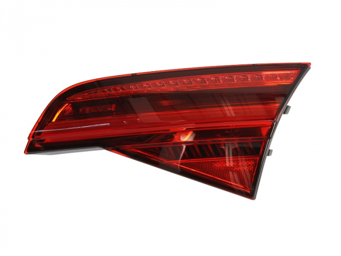 Stop spate Dreapta (partea interioara, LED) potrivit AUDI A8 D4 11.09-01.18