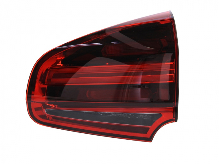 Stop spate Dreapta (partea interioara, LED) potrivit PORSCHE CAYENNE 06.10-