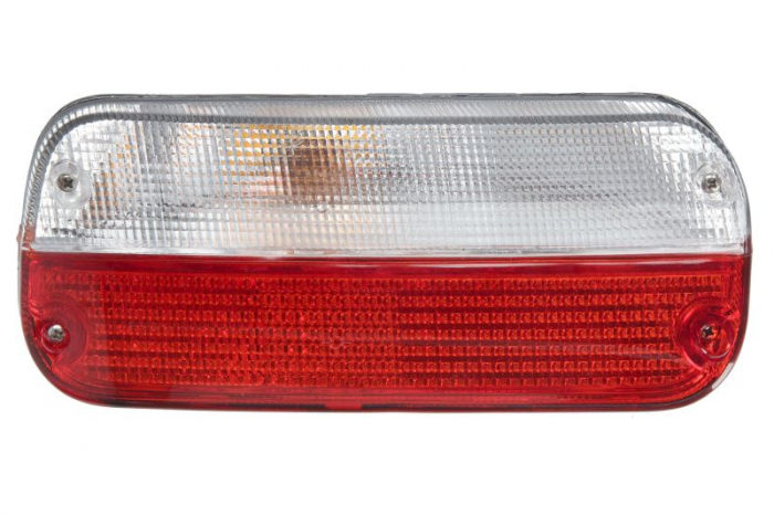 Stop spate stanga (12V, rosu transparent) potrivit CASE IH 105 U, 115 U, 95 U, 100, 110, 110 CVX, 115, 120 CVX, 120 PRO, 125, 130, 130 CVX, 135, 140, 145, 150, 100 MAXXUM X, 110 MAXXUM X, 130 MAXXUM X