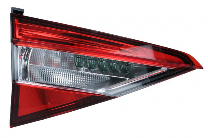 Stop spate Stanga (partea interioara, LED) potrivit SKODA SUPERB III 03.15-