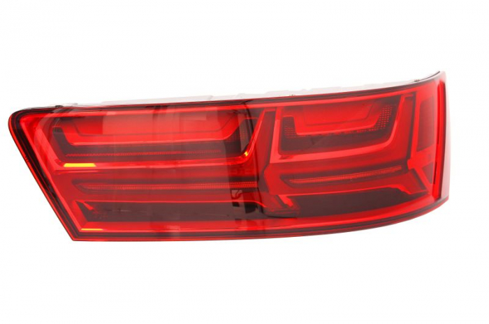 Stop tripla lampa spate dreapta AUDI Q7 dupa 2015