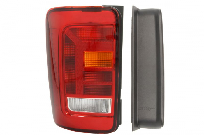 Stop tripla lampa spate dreapta (culoare sticla negru,versiunea cu usi spate) VW CADDY 2D dupa 2015