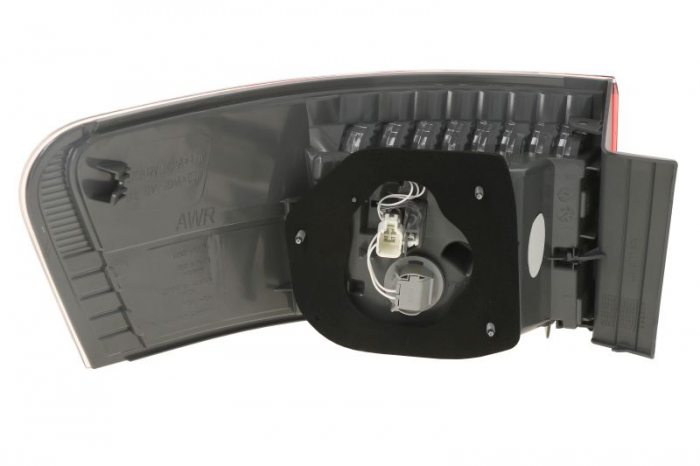 Stop tripla lampa spate dreapta ( exterior , LED) TOYOTA AVENSIS COMBI dupa 2009 [2]