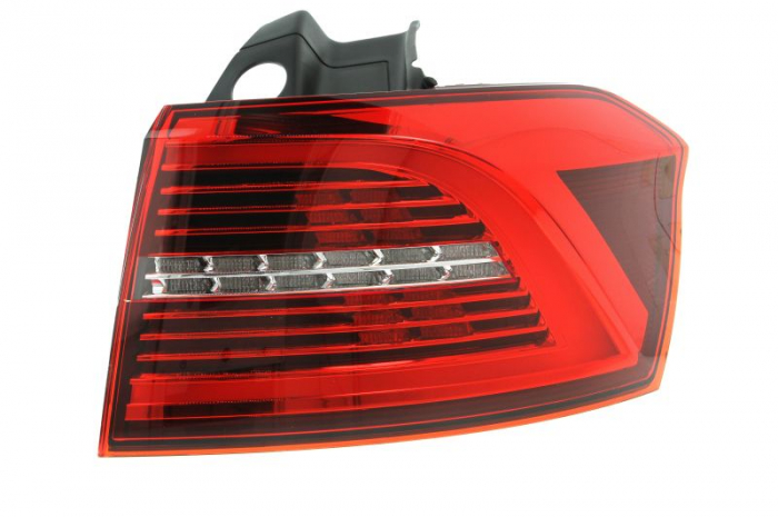 Stop tripla lampa spate dreapta ( exterior , LED) VW PASSAT COMBI dupa 2014