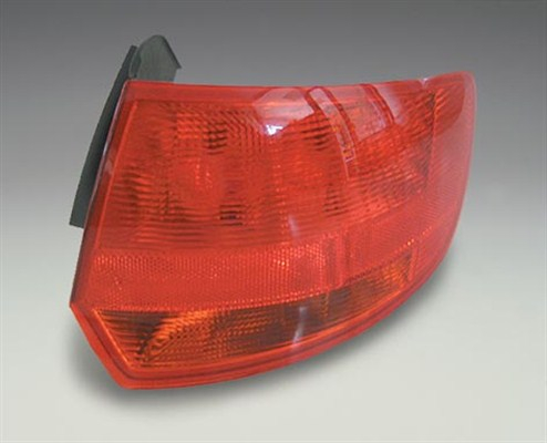 Stop tripla lampa spate stanga ( exterior , Semnalizator portocaliu, culoare sticla: rosu) AUDI A3 5 usi 2003-2012