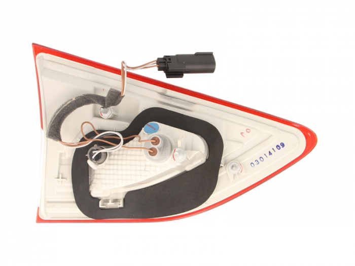 Stop tripla lampa spate dreapta (interior, culoare sticla: rosu) FORD KUGA OFF-ROAD 2013-2016 [2]