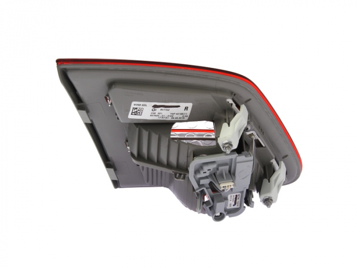 Stop tripla lampa spate dreapta (interior, Semnalizator alb, culoare sticla: rosu) MERCEDES Clasa B 2011-2014 [2]