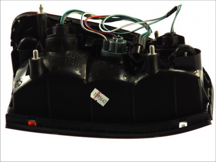 Stop tripla lampa spate dreapta (Semnalizator fumuriu, culoare sticla fumuriu) MITSUBISHI L 200 PICK-UP 1996-2001 [2]