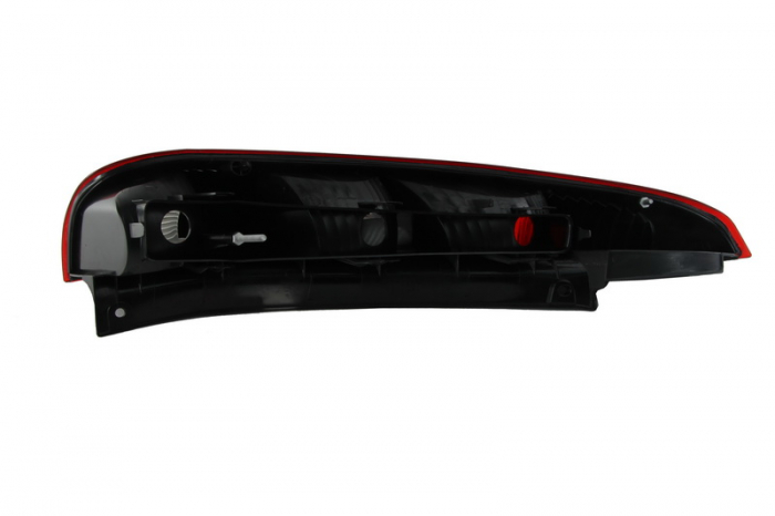 Stop tripla lampa spate dreapta (Semnalizator fumuriu, culoare sticla: rosu) FORD FIESTA HATCHBACK 2001-2005 [2]