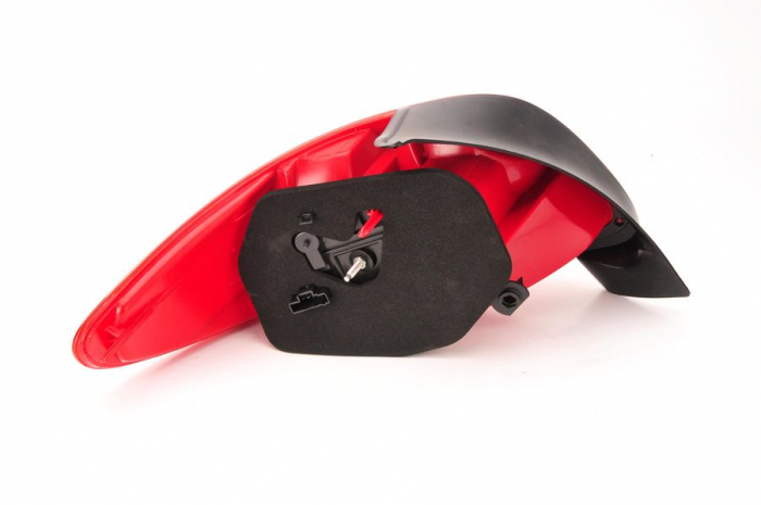 Stop tripla lampa spate dreapta (Semnalizator rosu, culoare sticla: rosu) PEUGEOT 206 1998-2003 [3]