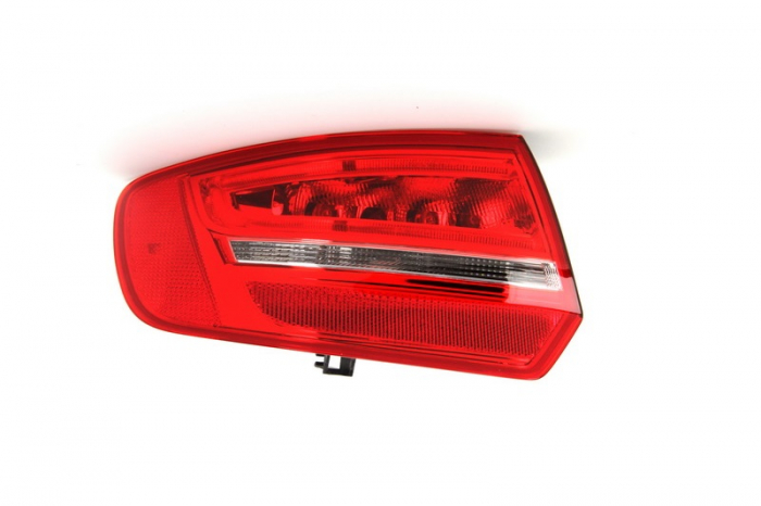 Stop tripla lampa spate stanga ( exterior , Semnalizator alb, culoare sticla: rosu) AUDI A3 2003-2008