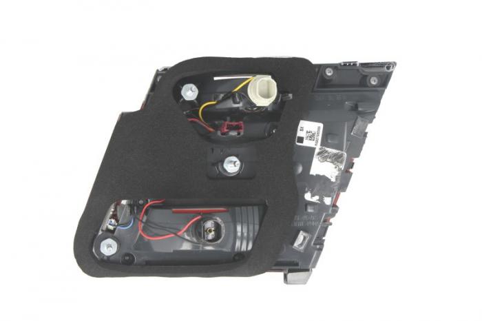 Stop tripla lampa spate stanga ( interior ) BMW Seria 7 (F01, F02, F03, F04) LIMUZINA dupa 2012 [2]