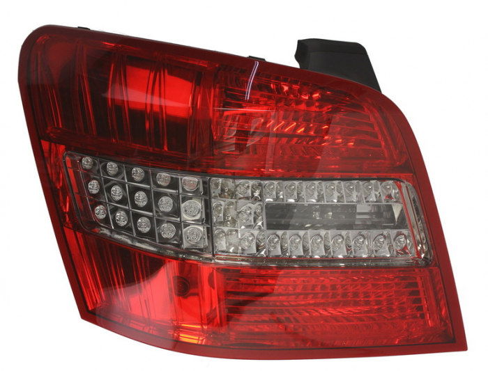 Stop tripla lampa spate stanga (LED, Semnalizator fumuriu, culoare sticla: rosu) MERCEDES Clasa GLK 2008-2012