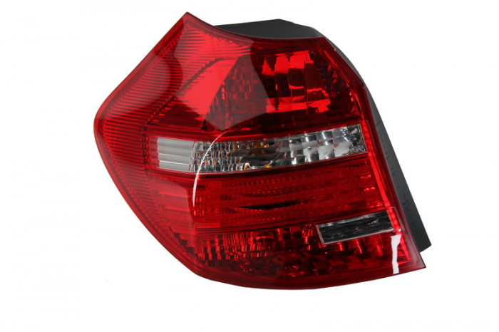 Stop tripla lampa spate stanga (Semnalizator alb, culoare sticla: rosu) BMW Seria 1 2007-2011