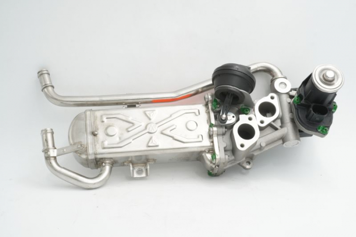 Supapa EGR (modul cu radiator) potrivit AUDI A1, A3; SEAT IBIZA IV, IBIZA IV SC, IBIZA IV ST; SKODA FABIA II, RAPID, ROOMSTER, ROOMSTER PRAKTIK; VW POLO V 1.2D 1.6D 2.0D 05.09-12.19