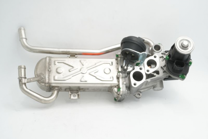 Supapa EGR (modul cu radiator) potrivit SEAT IBIZA IV, IBIZA IV SC, IBIZA IV ST; SKODA FABIA II, ROOMSTER, ROOMSTER PRAKTIK; VW POLO, POLO V 1.2D 10.09-05.15