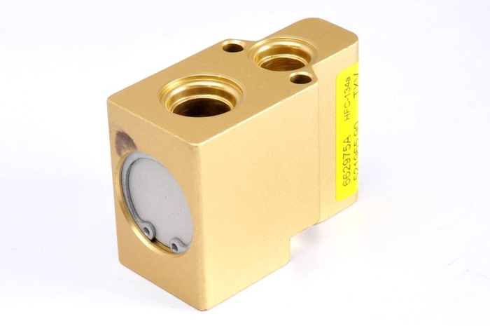 Supapa expansiune clima potrivit AUDI A3, TT; SEAT AROSA, CORDOBA, CORDOBA VARIO, IBIZA II, INCA, LEON, TOLEDO I, TOLEDO II; SKODA OCTAVIA I; VW BORA, BORA I, CADDY II 1.0-3.2 1988-2013 [2]