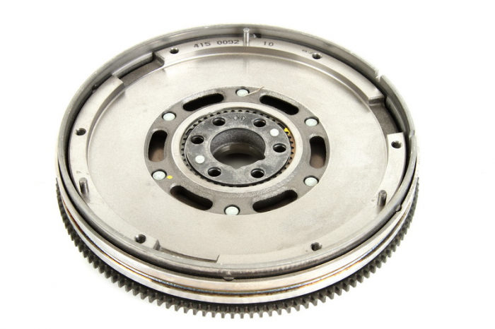 Volanta (228mm, fara kit de suruburi; fara placa de reglare a frictiunii; fara rulment de ghidare) potrivit AUDI A4 B5, A6 C4, A6 C5, CABRIOLET B3 1.6 1.8 11.94-01.05