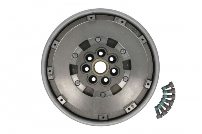 Volanta (230mm, cu kit de suruburi; cu placa de reglare a frecarii; fara rulment de ghidare) potrivit VOLVO S40 I, V40; MITSUBISHI CARISMA, SPACE STAR 1.9D 09.99-06.06
