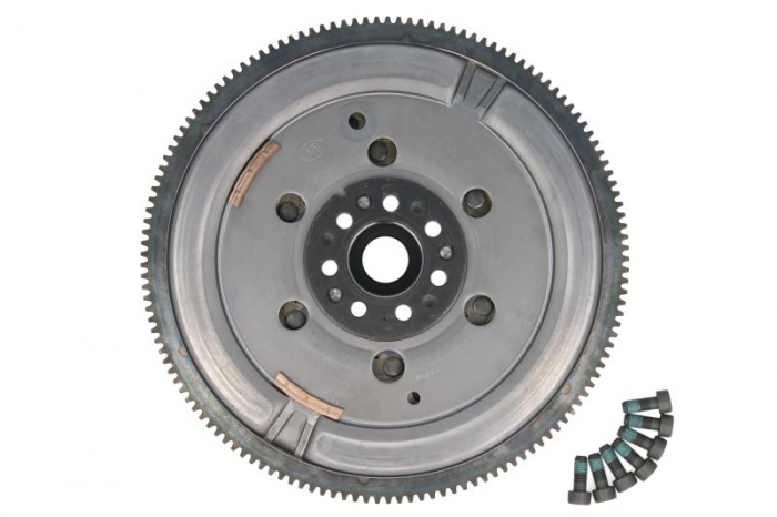 Volanta (230mm, cu kit de suruburi; cu placa de reglare a frecarii; fara rulment de ghidare) potrivit VOLVO S40 I, V40; MITSUBISHI CARISMA, SPACE STAR 1.9D 09.99-06.06 [2]