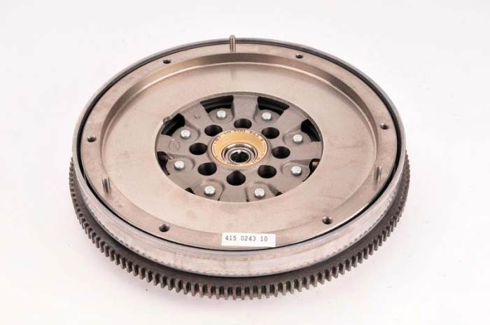 Volanta (240mm, cu placa de reglare a frecarii; cu rulment de ghidare; fara kit de suruburi) potrivit MERCEDES SPRINTER 2-T (B901, B902) 2.7D 04.00-05.06 [2]