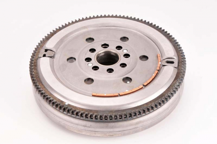 Volanta (240mm, fara kit de suruburi; fara placa de reglare a frictiunii; fara rulment de ghidare) potrivit BMW 3 (E46) 2.0D 09.01-05.05