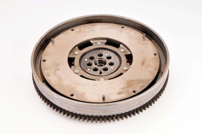 Volanta (cu placa de reglare a frecarii; fara kit de suruburi; fara rulment de ghidare) potrivit IVECO DAILY III, DAILY IV 05.99-08.11 [2]