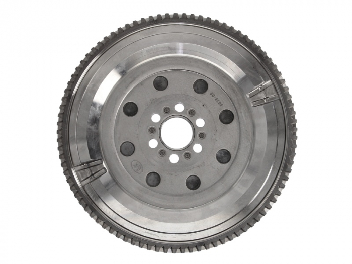 Volanta (fara kit de suruburi; fara placa de reglare a frictiunii; fara rulment de ghidare) potrivit TOYOTA URBAN CRUISER 1.4D 01.09-04.14