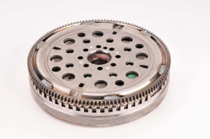 Volanta masa dubla (fara set suruburi; fara rulment presiune; cu disc ambreiaj) MERCEDES A (W169), B (W245) 2.0/2.0CNG/2.0D intre 2004-2012 [2]