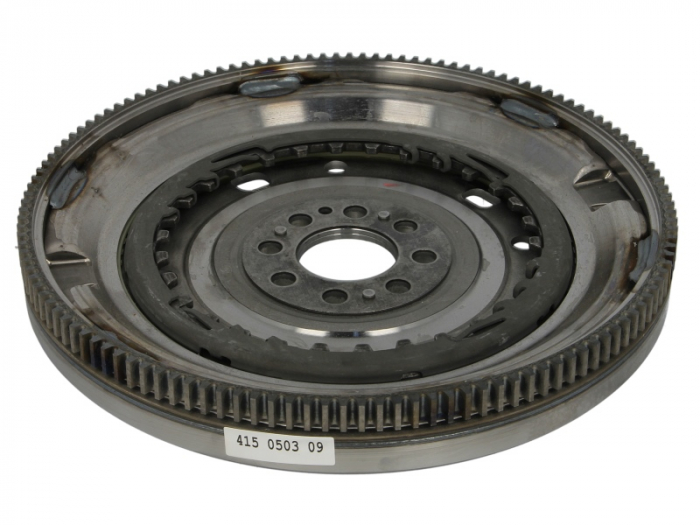 Volanta masa dubla transmisie ambreiaj dublu (fara set suruburi; fara rulment presiune; fara placa ) AUDI A3; SEAT ALTEA, ALTEA XL, LEON, TOLEDO III; SKODA OCTAVIA II, SUPERB II 1.8 dupa 2006 [5]