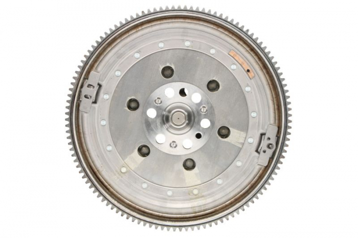 Volanta potrivit BMW 1 (E81), 1 (E82), 1 (E87), 1 (E88), 3 (E90), 3 (E91), 3 (E92), 3 (E93), 5 (E60), 5 (E61), 5 (F10), 5 (F11), 6 (E63), 6 (E64) 2.5 3.0 09.04-12.13