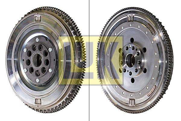 Volanta potrivit BMW 5 (F10), 6 (F12), 6 (F13), 6 GRAN COUPE (F06) 4.4 09.11-10.18