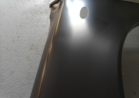 Resigilate - Aripa Stanga (cu locas semnalizator) potrivit NISSAN MICRA II 02.98-02.03 Resigilat