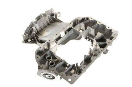 Baie de ulei - Baie ulei (partea de sus, aluminiu) potrivit AUDI A4 B5, A4 B6, A6 C5, ALLROAD C5; SKODA SUPERB I; VW PASSAT B5, PASSAT B5.5 2.4/2.7/2.8 1996-2008