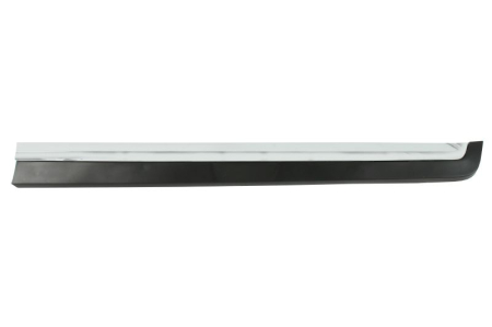 Ornamente - Bandou usa fata Dreapta (crom) potrivit VOLVO XC60 I 2013-2017