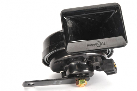 Claxon potrivit AUDI A3, TT; SEAT ALHAMBRA, CORDOBA, CORDOBA VARIO, IBIZA II, INCA, LEON, TOLEDO I, TOLEDO II; SKODA OCTAVIA I; VW BORA, BORA I, CADDY II, CADDY II/MINIVAN 1982-2013 [1]