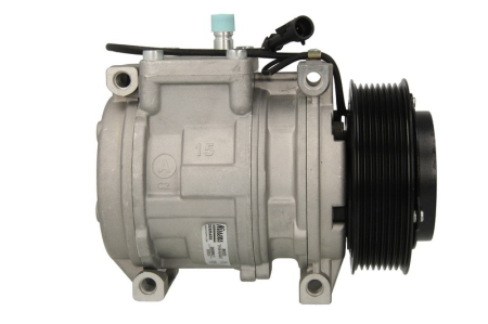 Compresor climatizare 12V (R134a) potrivit JOHN DEERE 100, 110, 200, 210, 300, 310, 315, 320, 3200 A, 3200 AX, 3400 A, 3400 AX, 400, 420, 510, 520, 5070M 2WD, 5070M 4WD, 5080R, 5080RN [1]